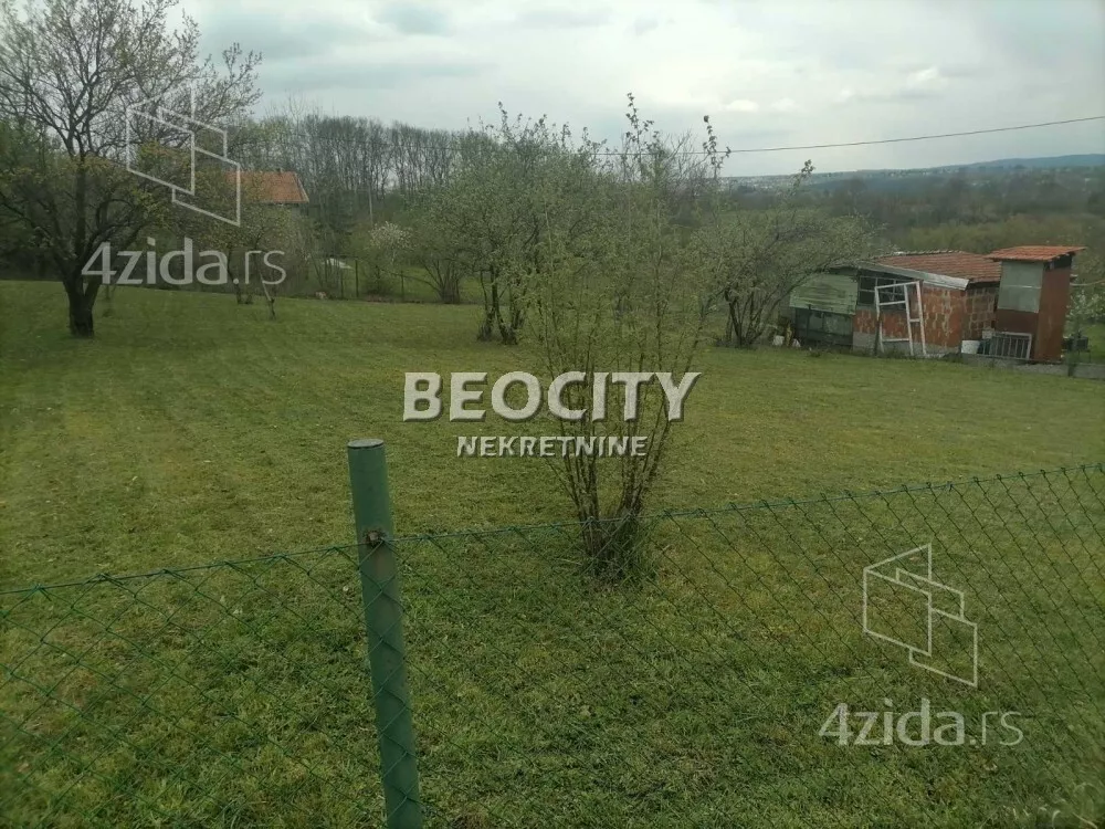 Plac | 4zida
