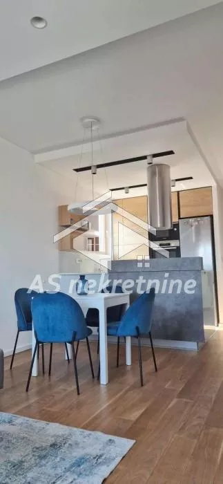 Autokomanda | 4zida.rs