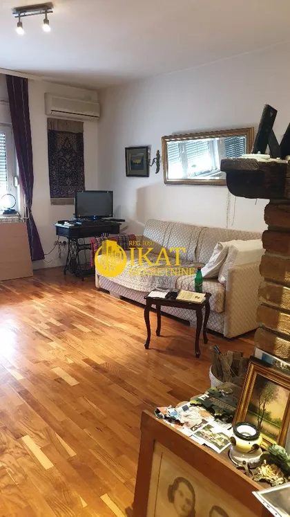 Cara Dušana | 4zida.rs