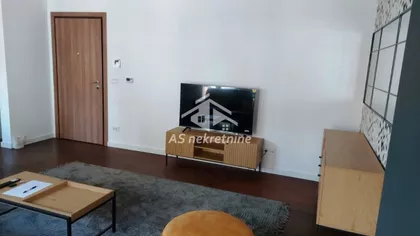 Crveni Krst Vračar | 4zida.rs