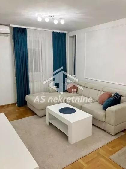 Stepa Stepanović | 4zida.rs