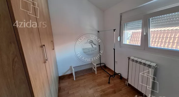 Četvoroiposoban stan | 4zida