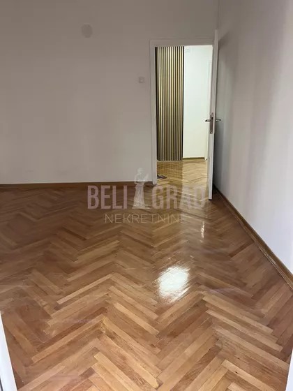 Gospodar Jevremova | 4zida.rs