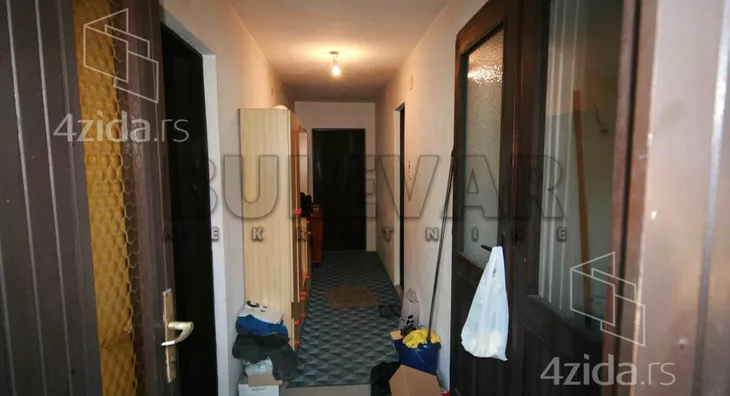 3-etažna kuća | 4zida