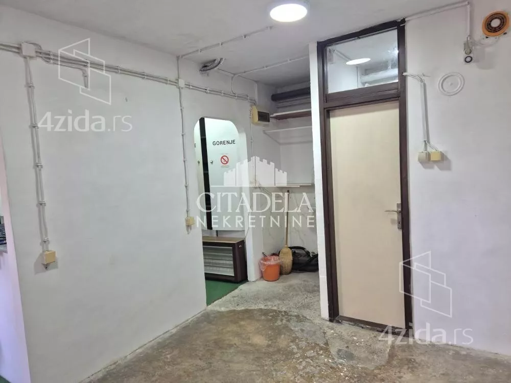 Lokal | 4zida