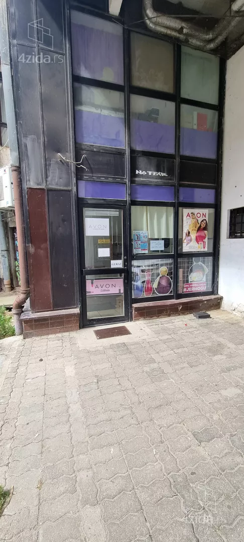 Lokal | 4zida