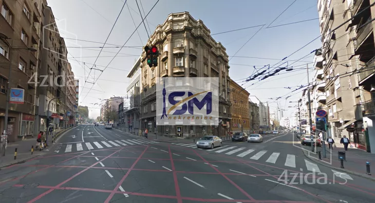 Četvoroiposoban stan | 4zida