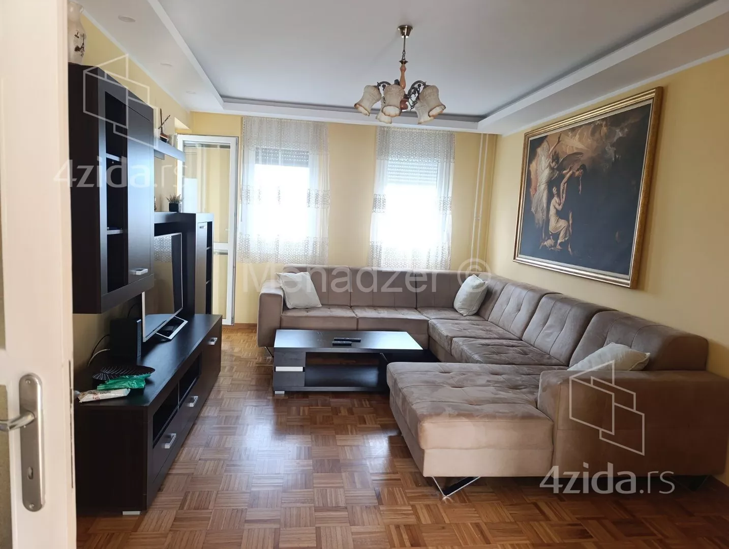 Troiposoban stan | 4zida