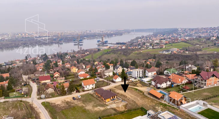 Građevinsko zemljište | 4zida