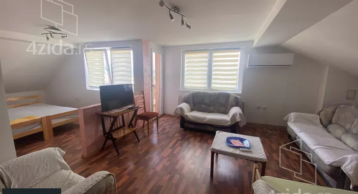 3-etažna kuća | 4zida