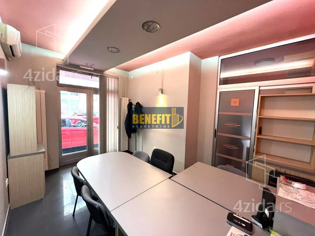 Poslovni prostor | 4zida