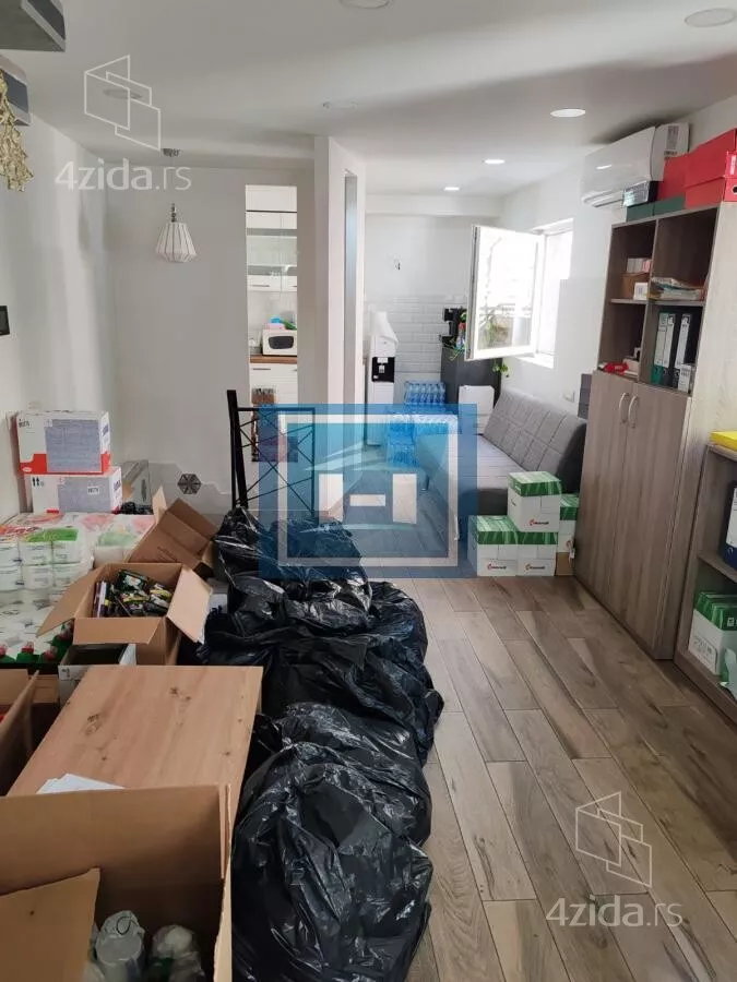 Troiposoban stan | 4zida