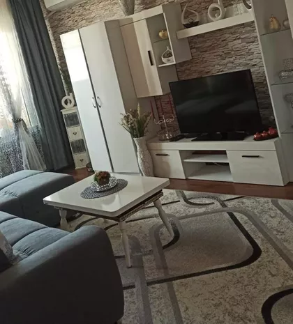 Kalenić pijaca | 4zida.rs