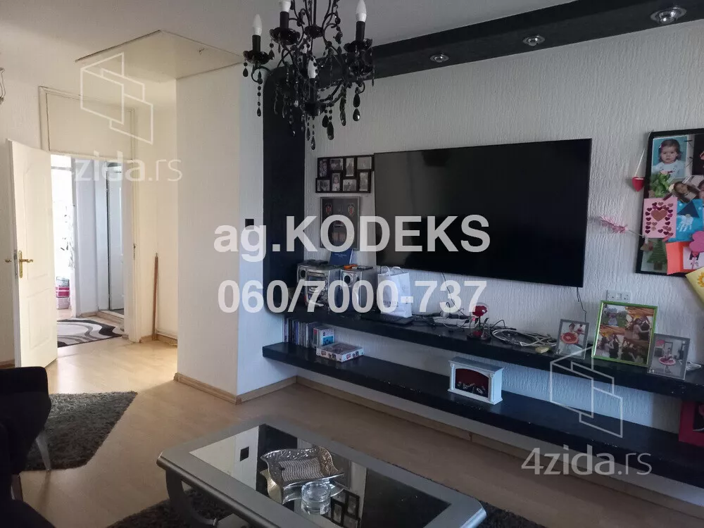 Četvorosoban stan | 4zida