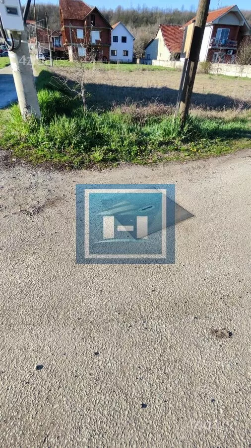 Plac | 4zida