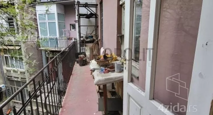 Četvoroiposoban stan | 4zida