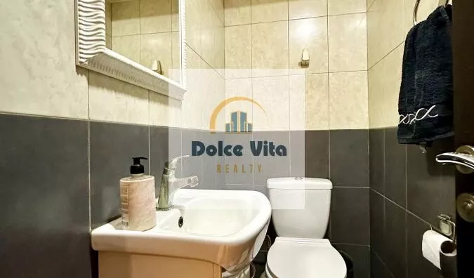 Šestosoban stan | 4zida