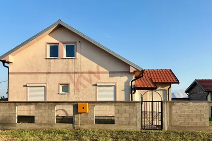 Vojvođanska | 4zida.rs