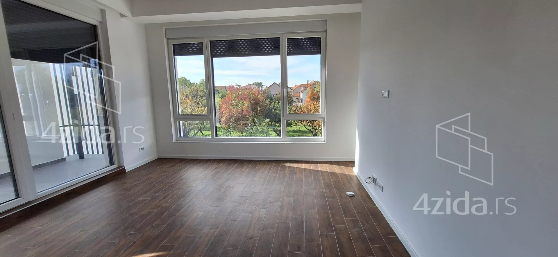 Petosoban stan | 4zida