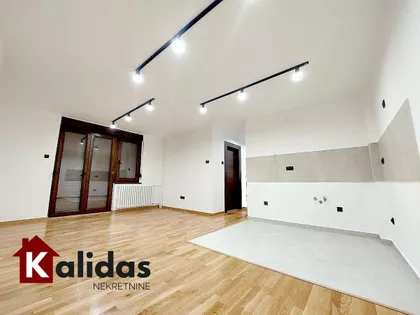 Novo Naselje | 4zida.rs