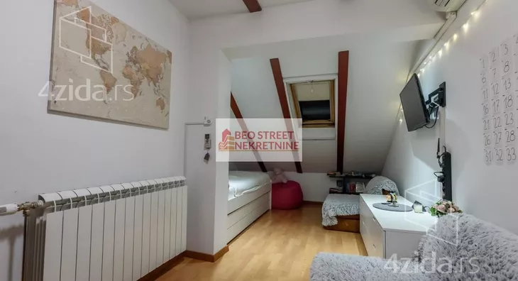 Četvoroiposoban stan | 4zida