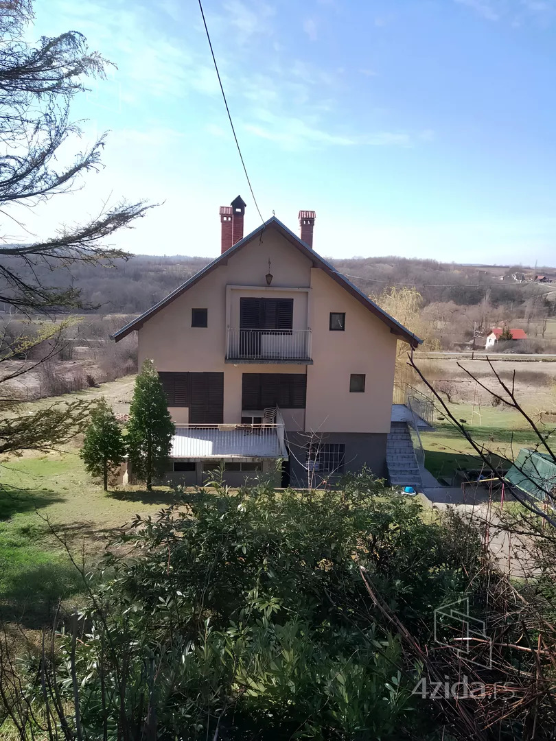 3-etažna kuća | 4zida