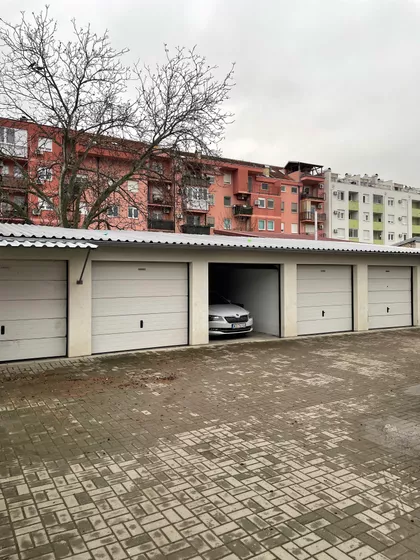 Zlatarićeva 26 | 4zida.rs