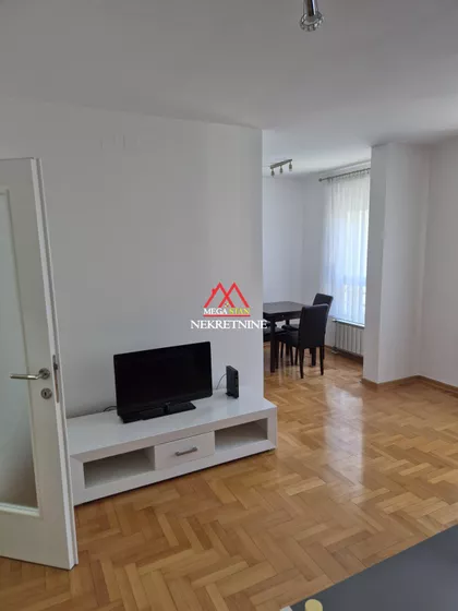 Jugovićevo | 4zida.rs