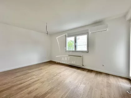 Južni Bulevar | 4zida.rs