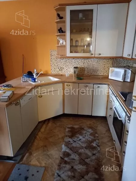 4-etažna kuća | 4zida