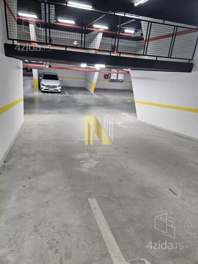 Garaža/Parking | 4zida