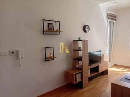 Cara Dušana | 4zida.rs