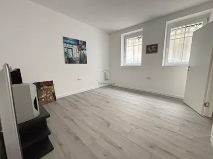 Cara Uroša | 4zida.rs