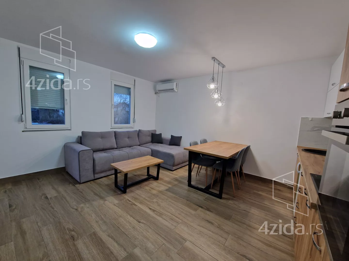 Jednoiposoban stan | 4zida