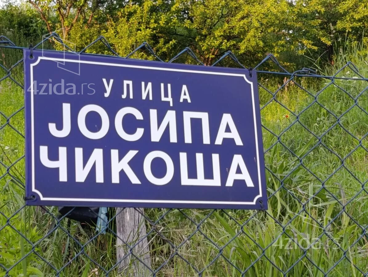 Plac | 4zida