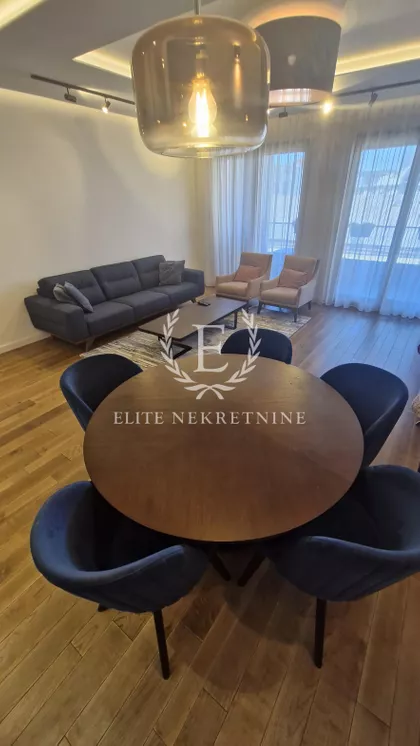 Kalenić pijaca | 4zida.rs