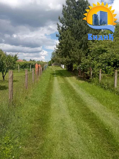 Mali Požarevac | 4zida.rs