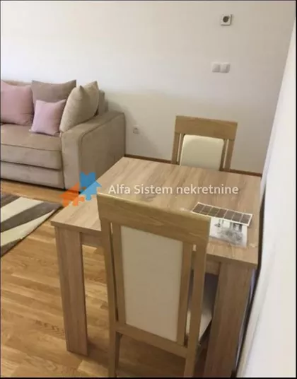 Crveni Krst Vračar | 4zida.rs