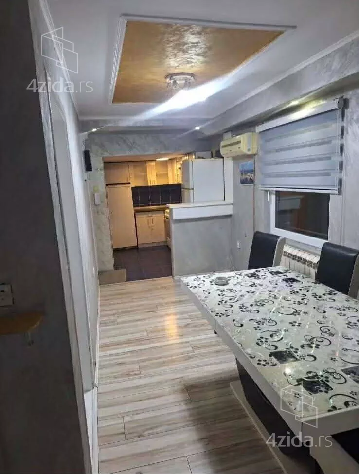 4-etažna kuća | 4zida