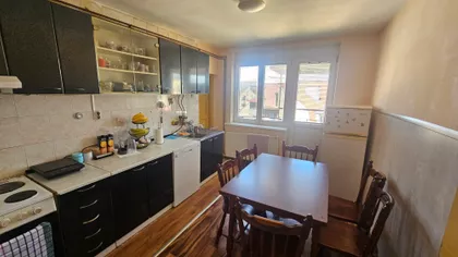 Ekonomski/Pravni Fakultet | 4zida.rs