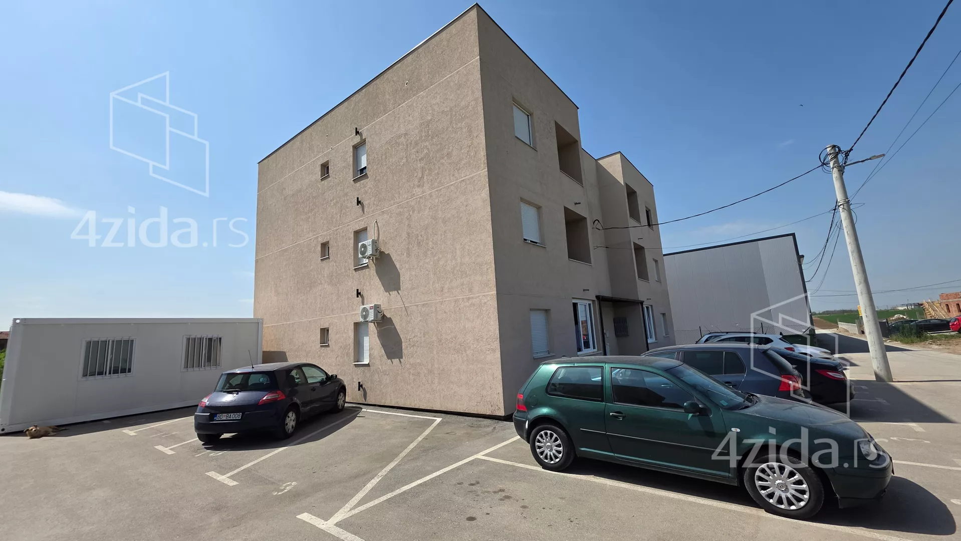 Jednoiposoban stan | 4zida