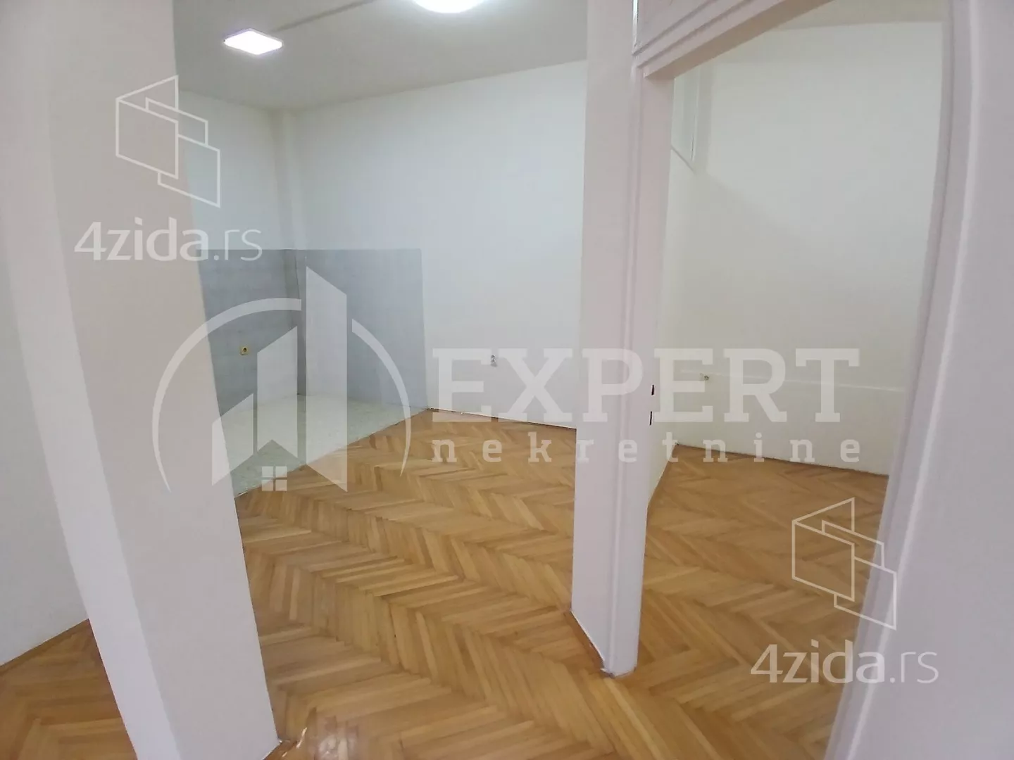 Lokal | 4zida
