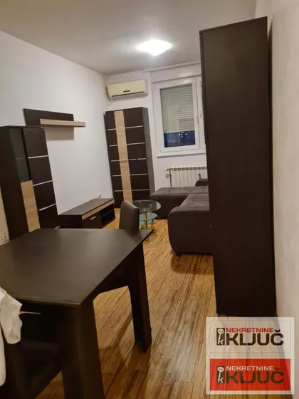 Adamovićevo Naselje | 4zida.rs