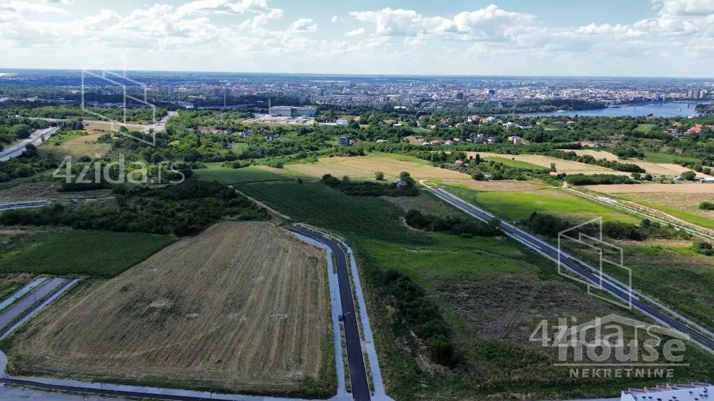 Plac | 4zida