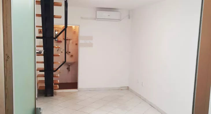 Lokal | 4zida
