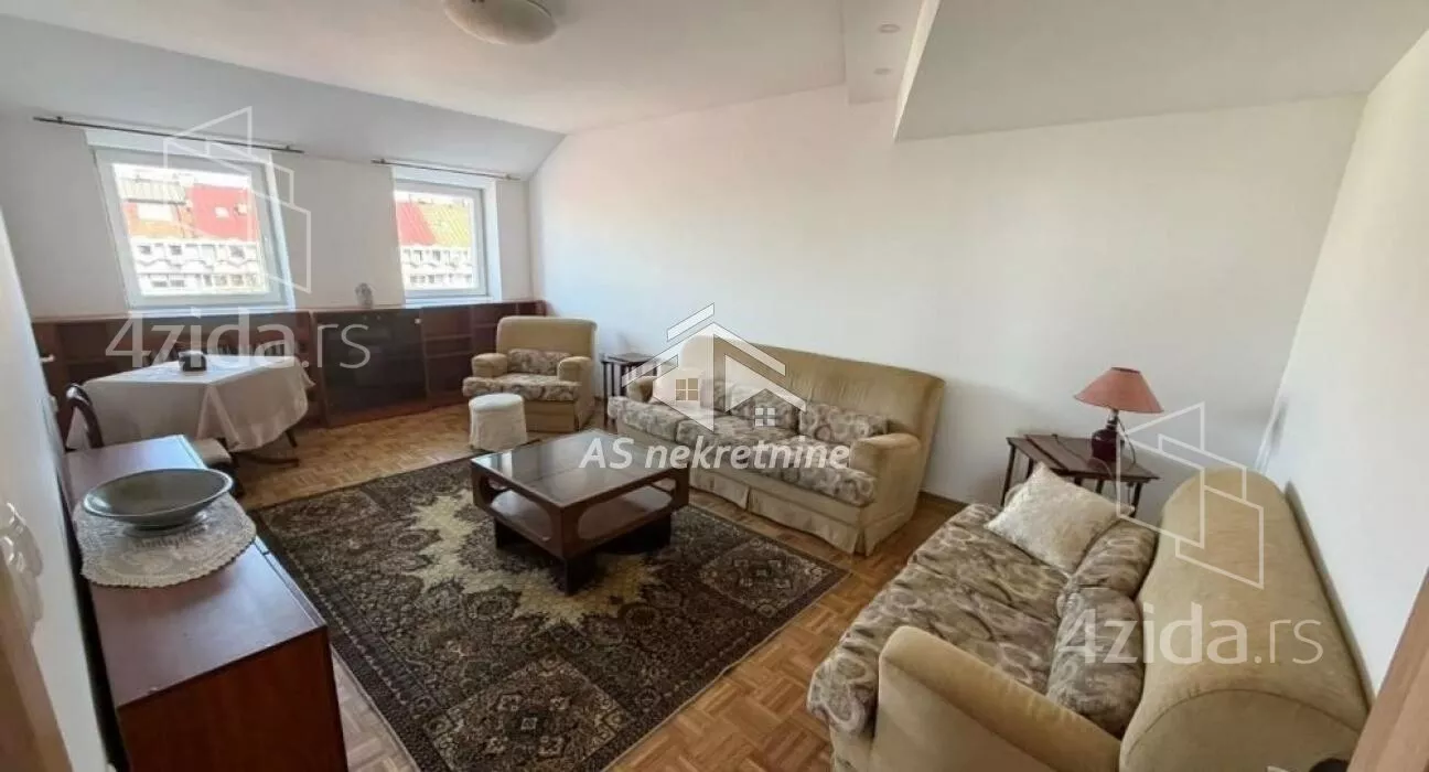 Petosoban stan | 4zida