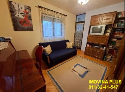 Kneževačka | 4zida.rs