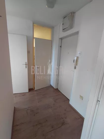Ustanička | 4zida.rs