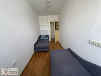 Kalenić pijaca | 4zida.rs