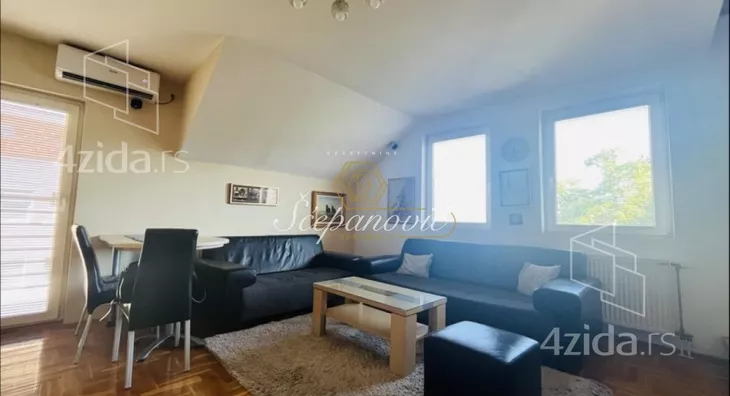 Petosoban stan | 4zida